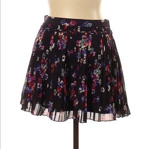 American Eagle Mini Skirt **size small**